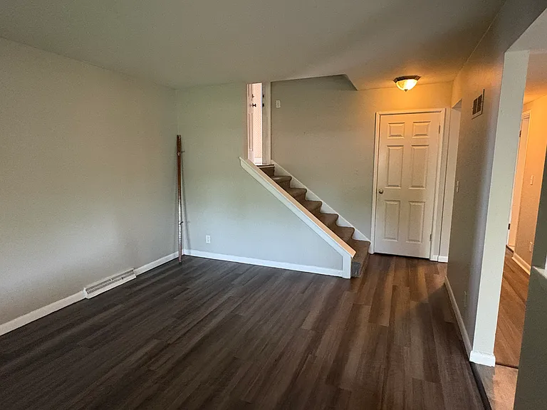 3409 N California Ave — Photo 7