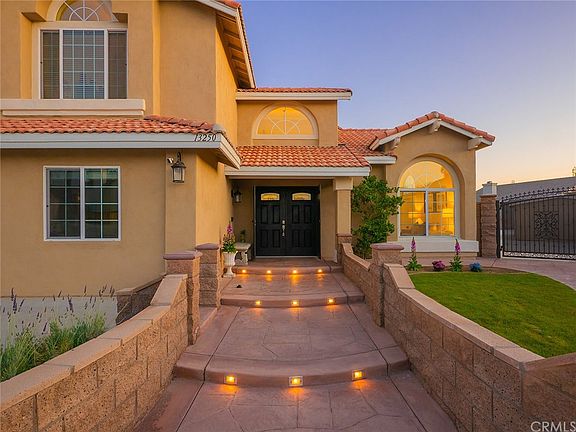 5th image of 13250 Cornell Cir