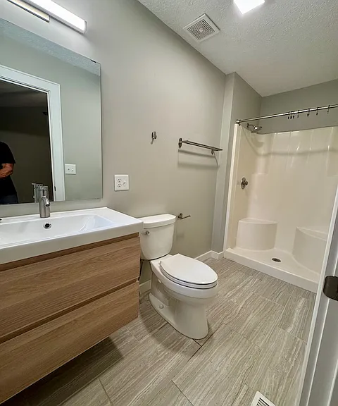 411 Patrick Henry Dr — Photo 14