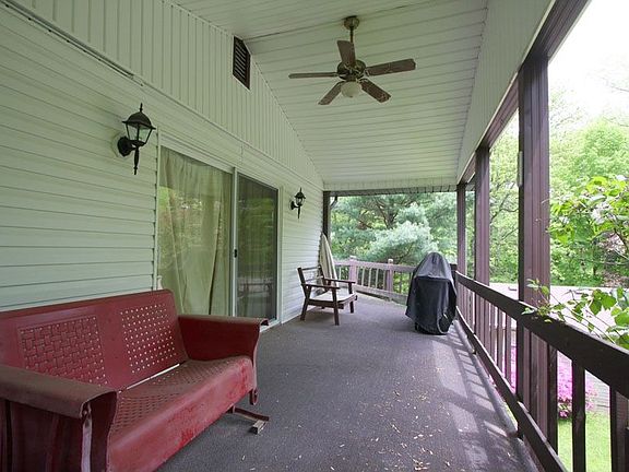 3rd image of 201 Green Valley Dr