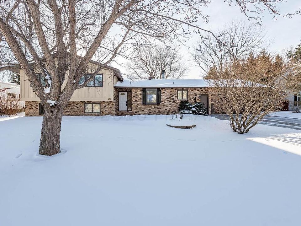 1st image of 205 38th Avenue Cir S