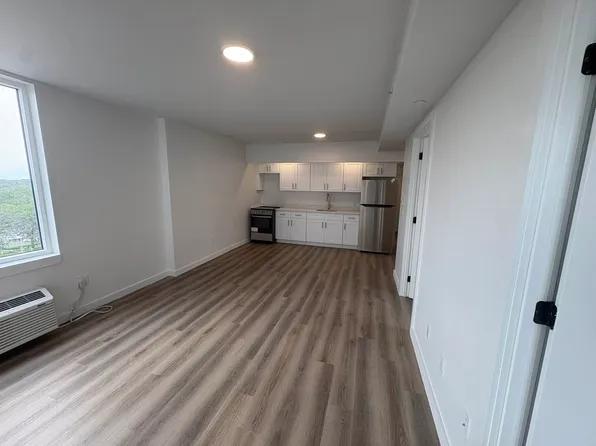 3109 Buhre Avenue image 1 of 14