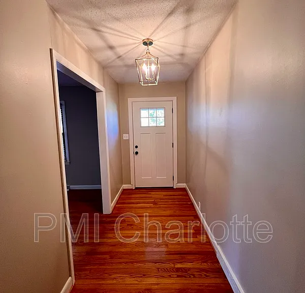 528 N Carolina Ave — Photo 4