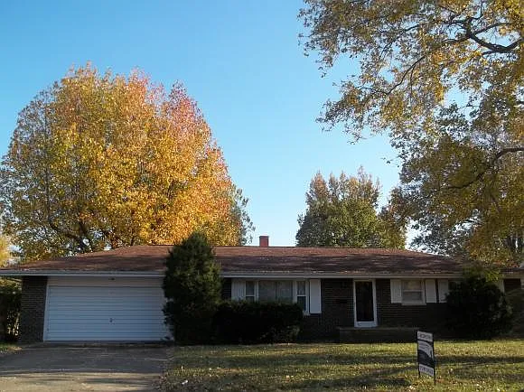 1713 Phillips Pl photo 1