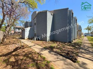 219 Fry St - Fry Apartments, Denton, TX 76201