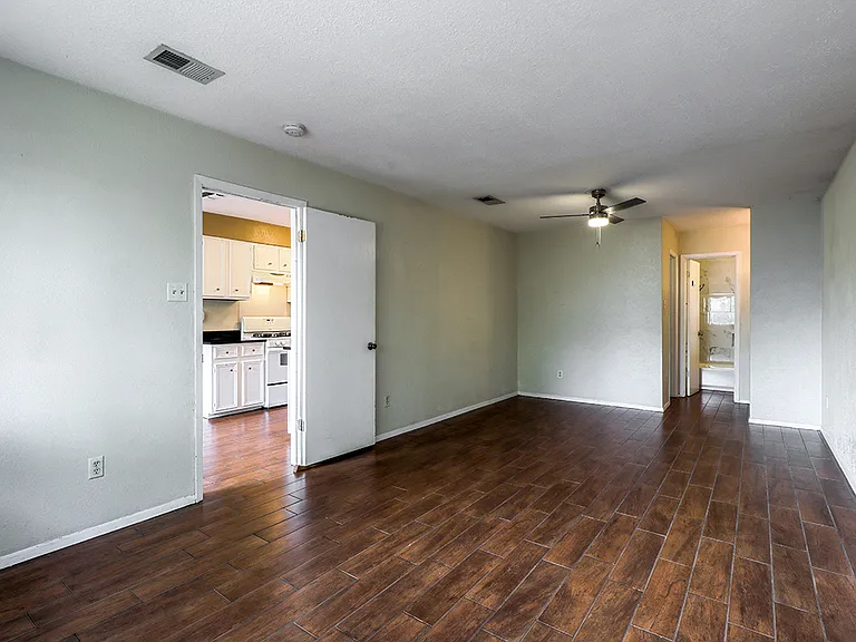 Looking back at Large Master Bedroom.