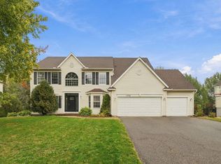 17716 Hyde Park Ave, Lakeville, MN 55044