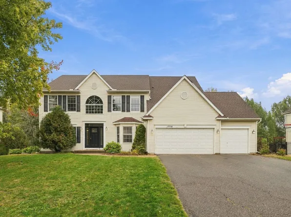 17716 Hyde Park Ave, Lakeville, MN 55044