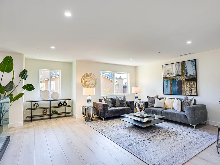 1036 S Mollison Ave — Photo 21