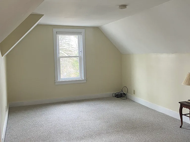 98 Simpson Ave #3 — Photo 5