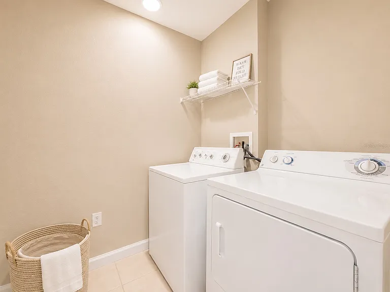802 Crest Pines Dr #833 — Photo 8