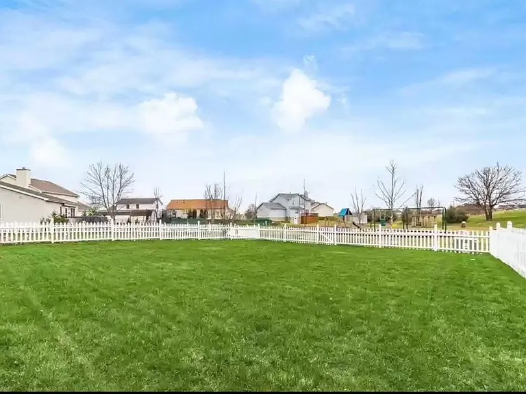 194 Stone Hedge Row Dr — Photo 36