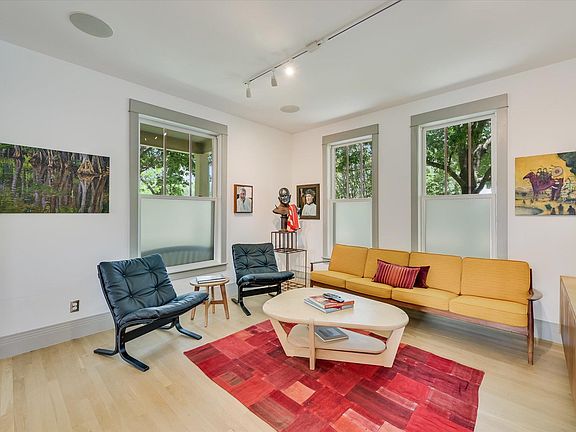 4th image of 506 Gresham St