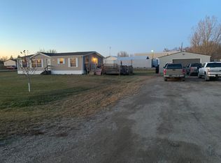 313 38th St E, Williston, ND 58801