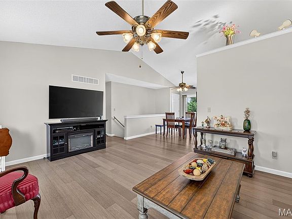 5th image of 811 Northridge Dr