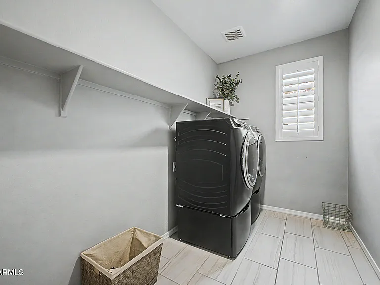 19987 W Glenrosa Ave — Photo 24