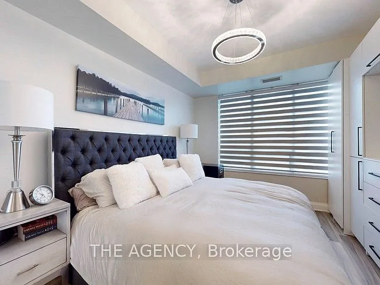 25 Kingsbridge Garden Cir #226 — Photo 17