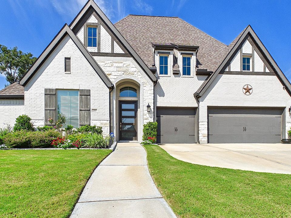 1st image of 22058 Breakwater Ln
