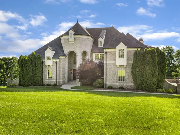 5537 Hawks Landing Dr, Arrington, TN 37014