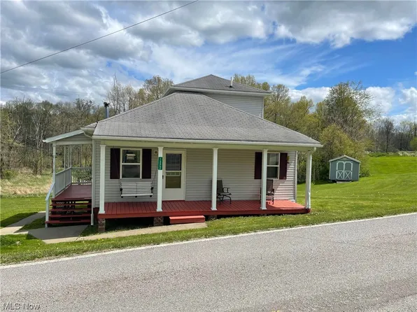 13942 Old Glory Rd, Lore City, OH 43755