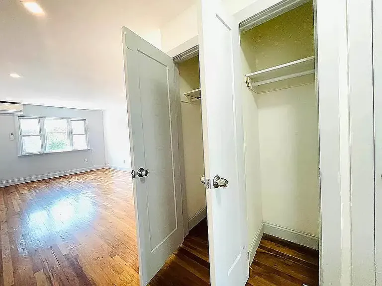 693 Autumn Ave #2 — Photo 6
