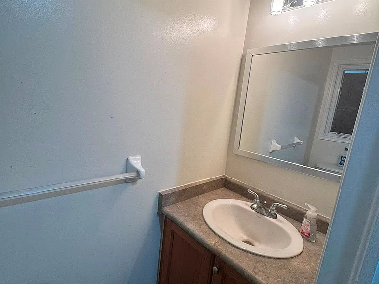 717 Activa Ave — Photo 14