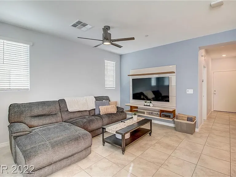 827 E Spring Estates Ave — Photo 32