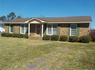 70 Hillside Cir, Bladenboro, NC 28320