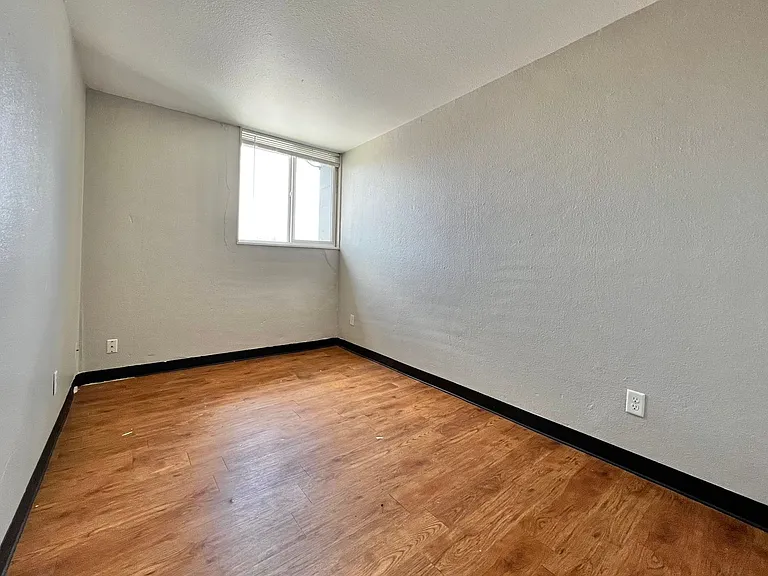NShields632 (KC-LN-KB) — Photo 15