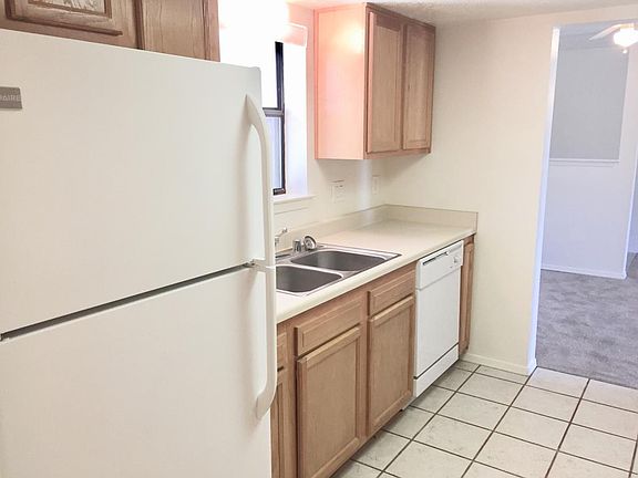 5th image of 10224 Admiral Halsey Dr NE APT C