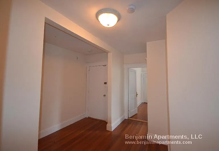 518 Cambridge St #9 — Photo 9