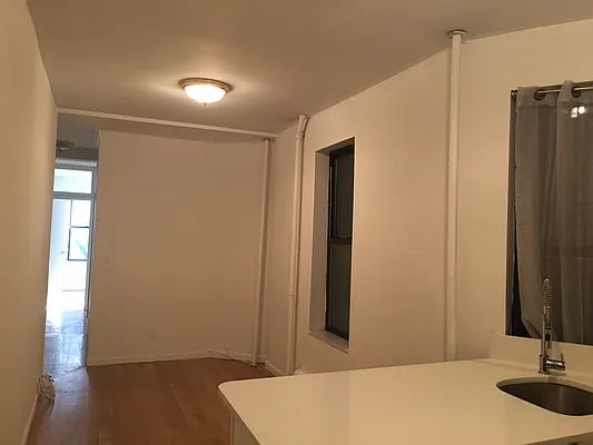 Rented by Sky Management | media 38