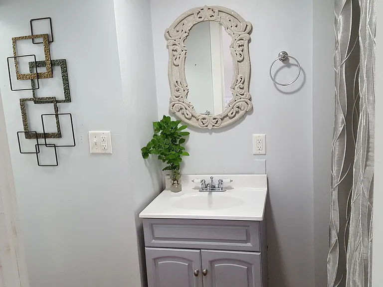 404 Forest Ave #1 — Photo 3