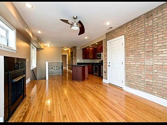 3rd image of 6610 S Kenwood Ave APT 208