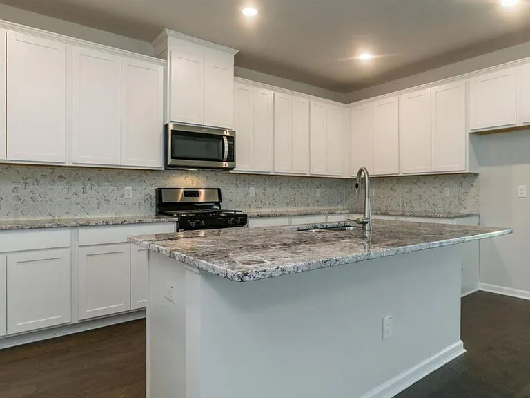 219 Watauga Lake Dr — Photo 7