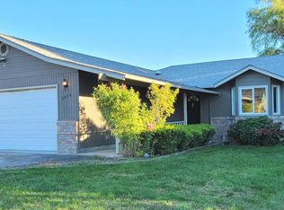 3454 Delta Waters Rd, Medford, OR 97504