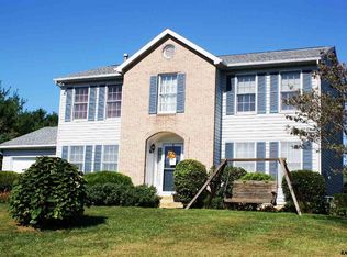 70 Brook Meadow Cir, Shrewsbury, PA 17361