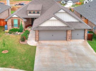 8401 Poplar Dr, Edmond, OK 73034