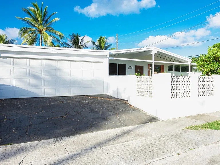 889 Akalei Pl — Photo 1