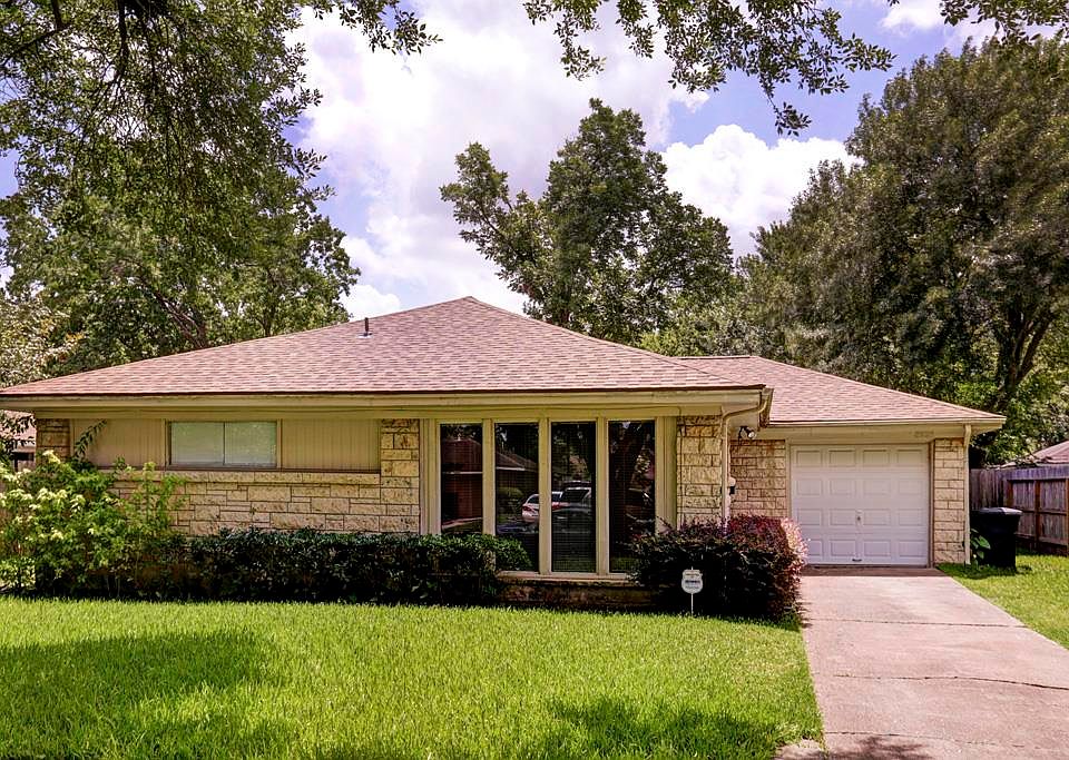 8406 Robindell Dr, Houston, TX 77074 Zillow