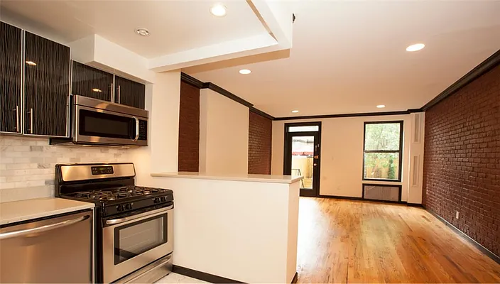 Rented by Platinum Properties | media 10