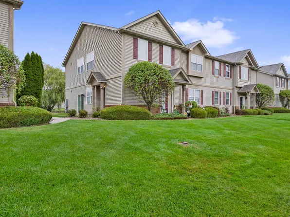 1254 Primrose Ln, Schererville, IN 46375