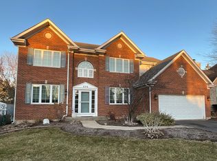 575 Capital Ln, Gurnee, IL 60031