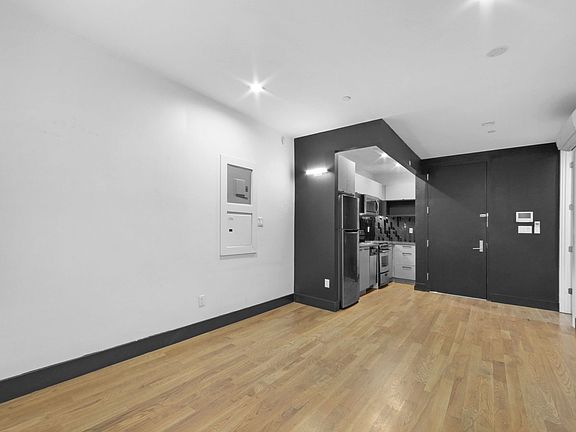 3rd image of 566 Park Pl #4F