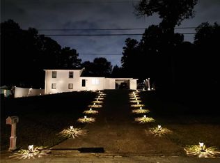 93 Hidden Valley Dr, Lawrenceville, GA 30044