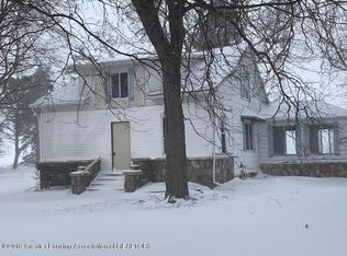 3370 Carmody Rd, Owosso, MI 48867