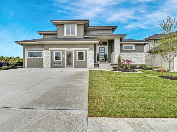 21919 W 100th Ter, Lenexa, KS 66220