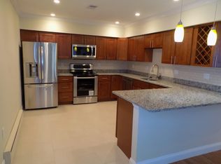 306 Meridian St APT 7, Boston, MA 02128