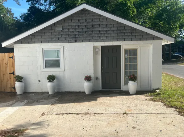 1701 E 39th St #B, Savannah, GA 31404