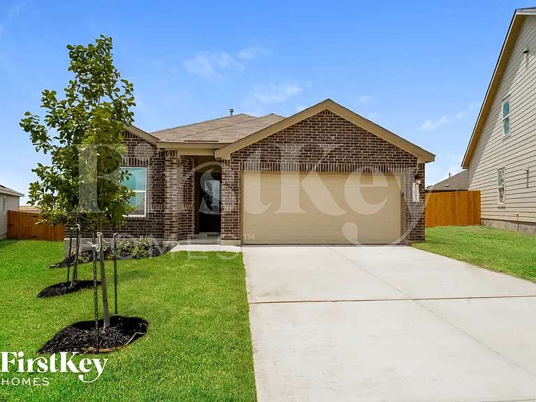 13003 Rosemary Cv — Photo 1